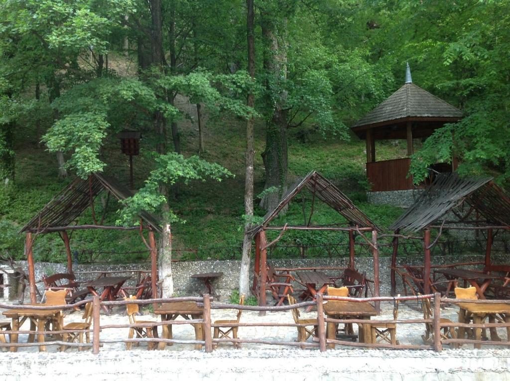 Hotel Ferdinand Băile Herculane Esterno foto